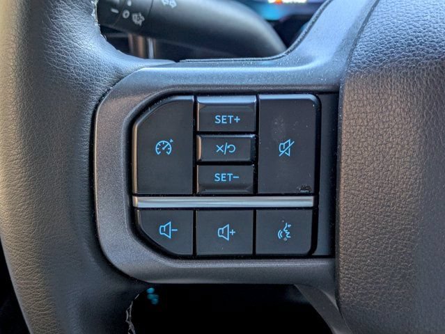 Used 2025 Ford F350 Lariat AWD/4WD image 25