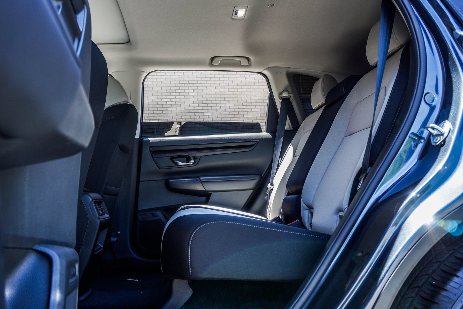 Used 2024 Honda CR-V EX image 38