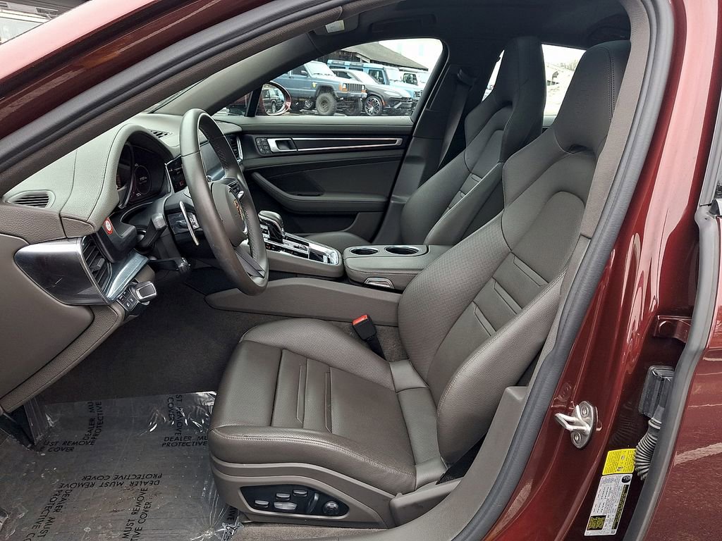 Used 2022 Porsche Panamera 4 Platinum Edition image 15