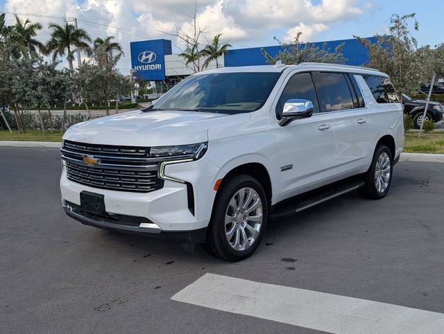 Used 2023 Chevrolet Suburban Premier w/ Texas Edition RWD image 3