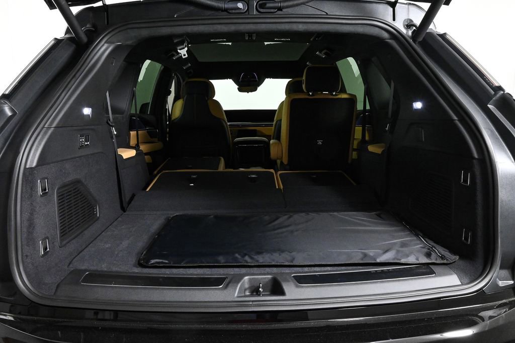 New 2025 Cadillac Escalade IQ Luxury 2 image 34