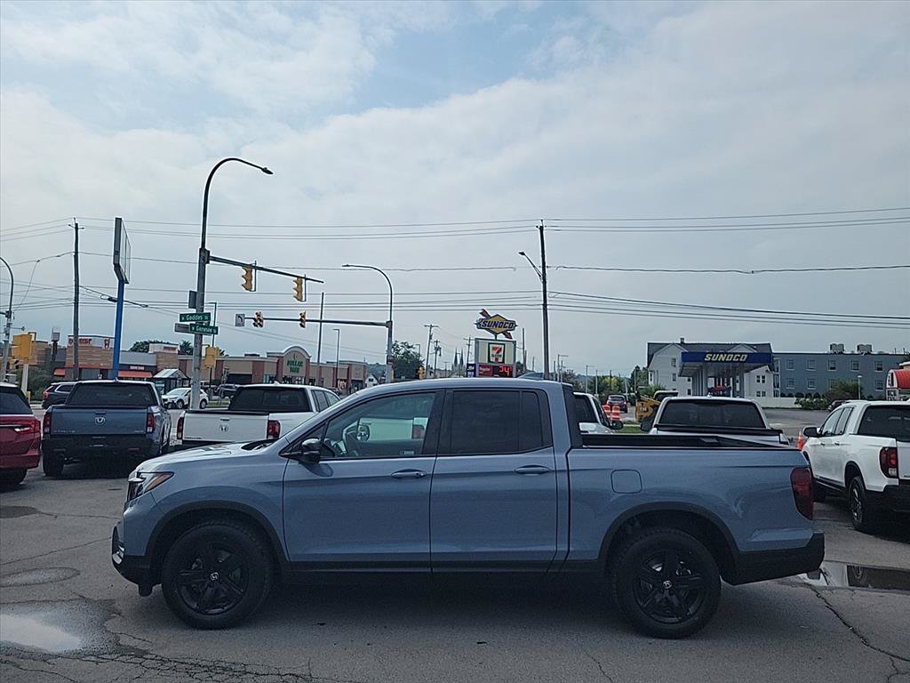 Used 2023 Honda Ridgeline Black Edition image 2