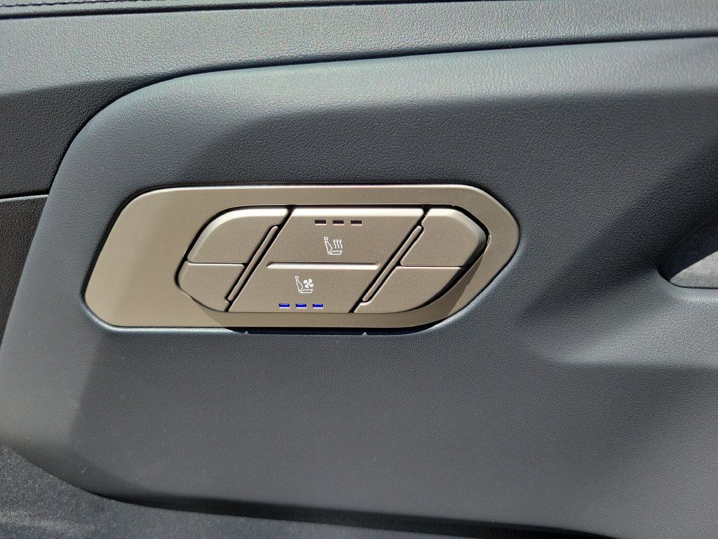 New 2027 Kia Telluride EX FWD image 30