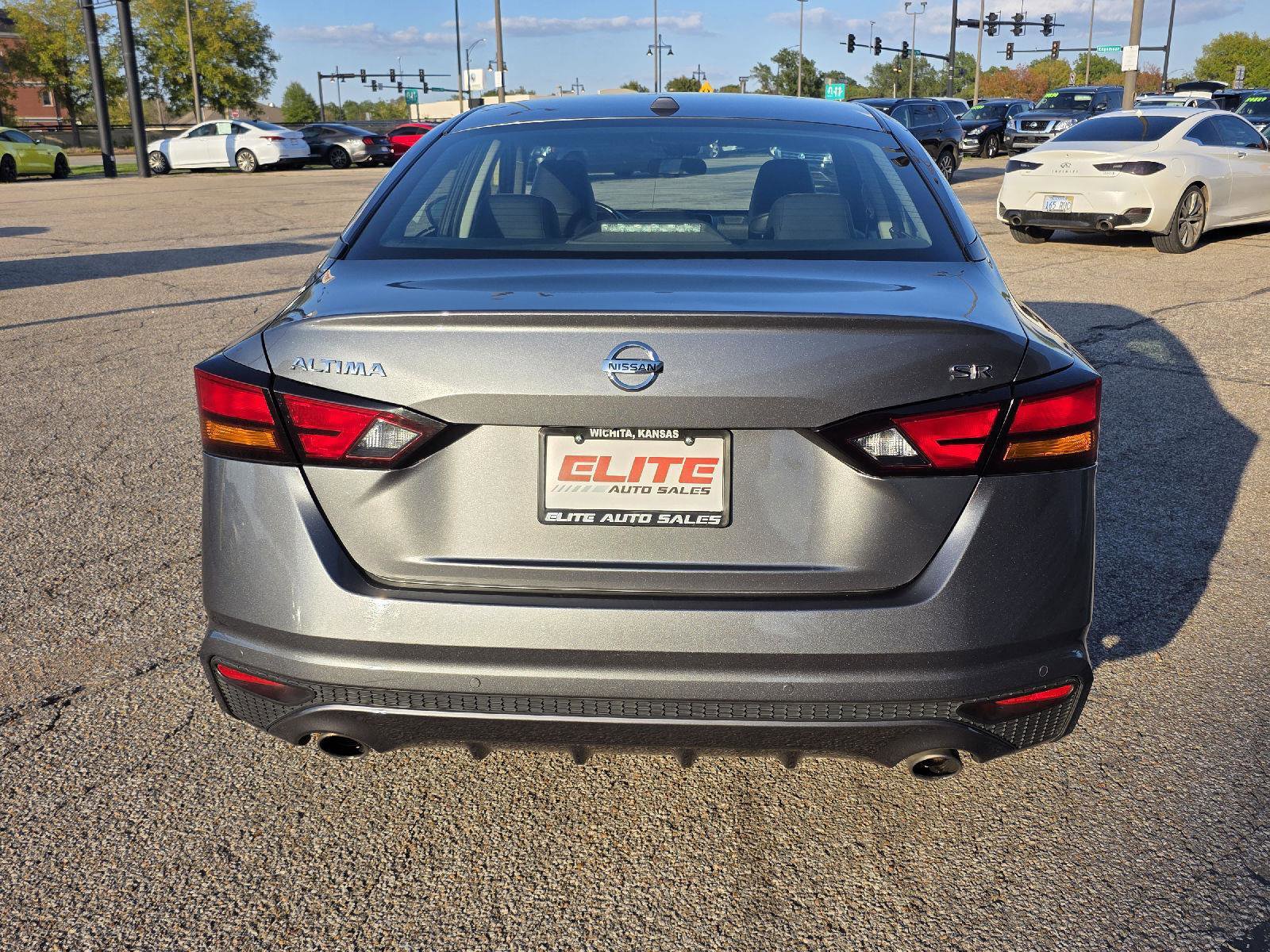 Used 2022 Nissan Altima 2.5 SR image 6