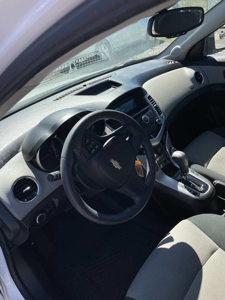 Used 2012 Chevrolet Cruze LS w/ Connectivity Package image 23