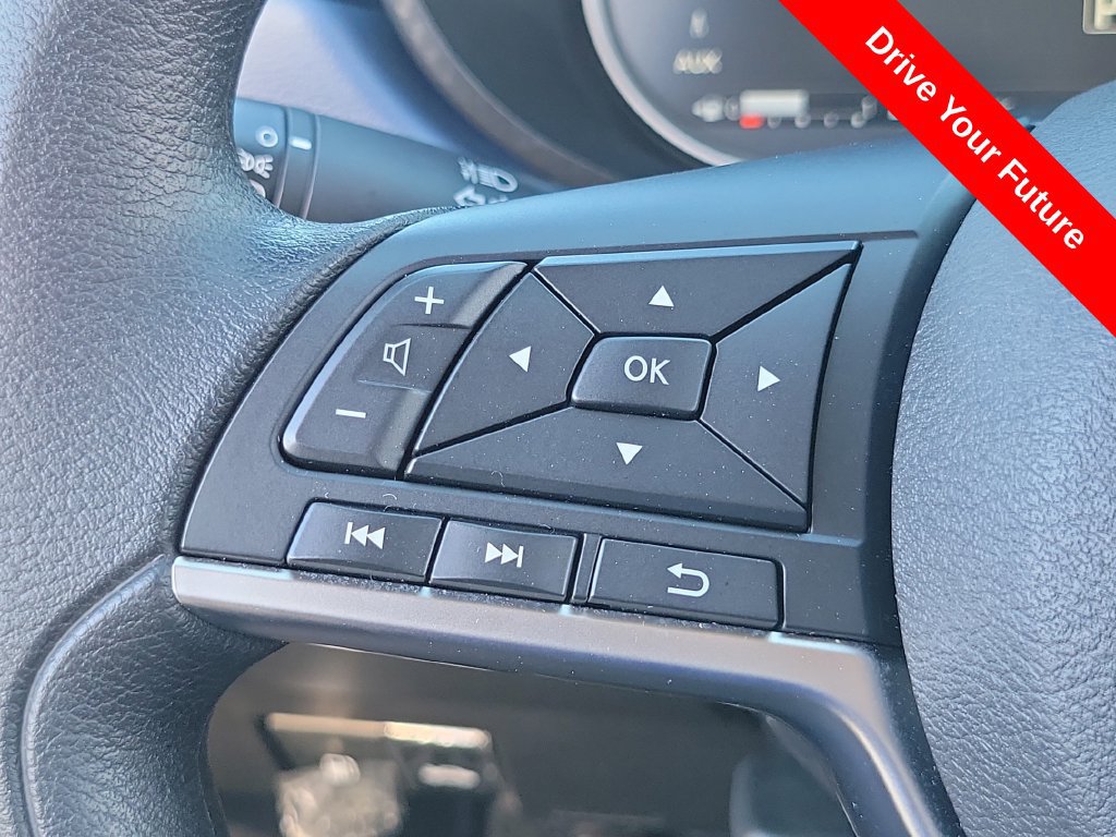Used 2025 Nissan Versa SV w/ Trunk Package FWD image 5