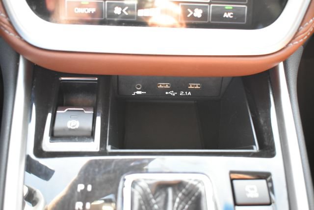 Used 2020 Subaru Outback Touring XT AWD/4WD image 33