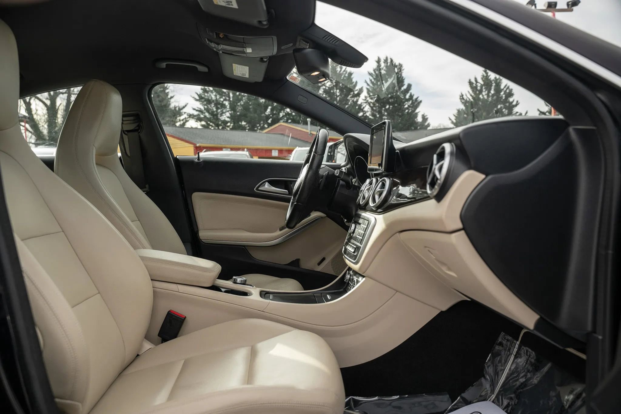 Used 2015 Mercedes-Benz CLA 250 CLA 250 Coupe 4D image 12