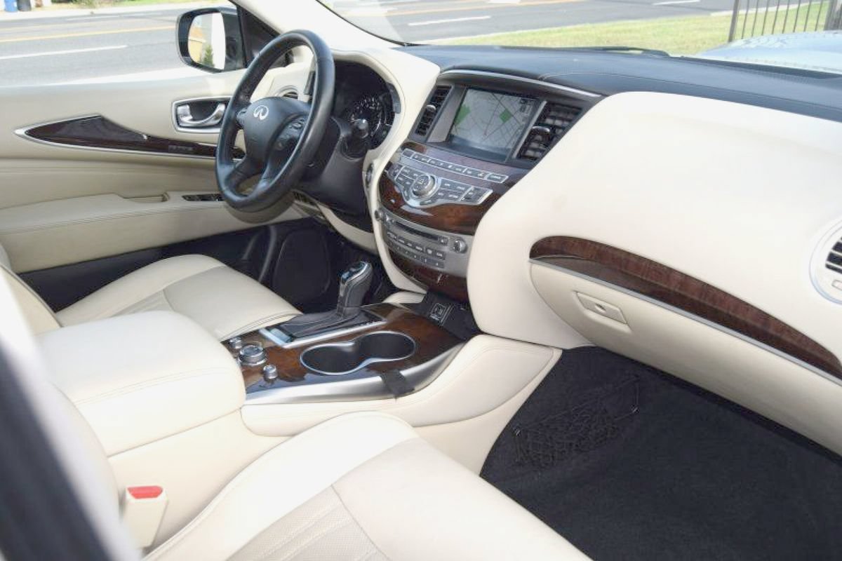 Used 2020 INFINITI QX60 Luxe w/ Sensory Package AWD/4WD image 19