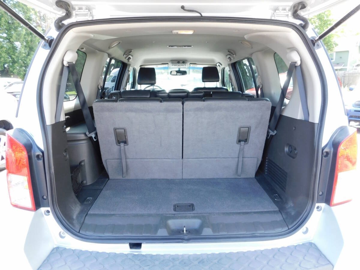 Used 2011 Nissan Pathfinder Silver AWD/4WD image 5