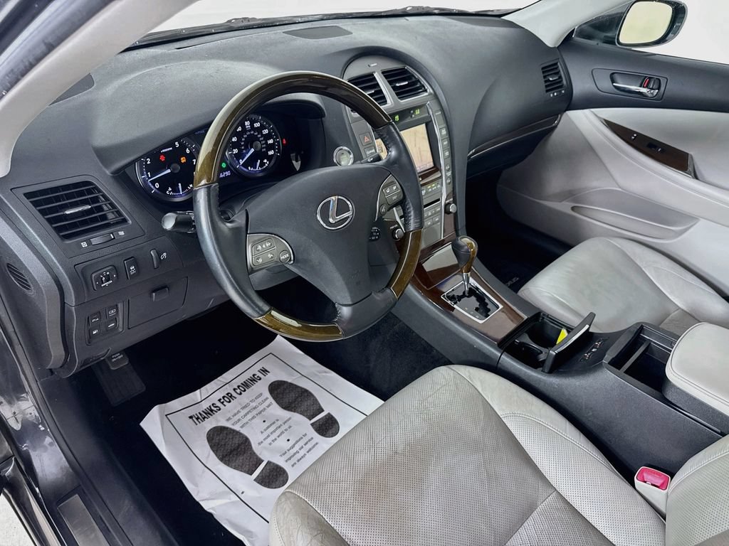 Used 2010 Lexus ES 350 w/ Preferred Accessory Package FWD image 11