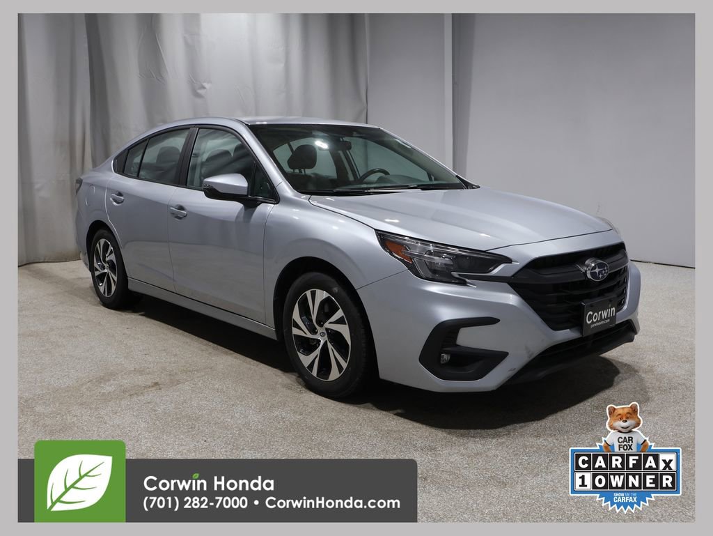 Used 2025 Subaru Legacy Premium image 1