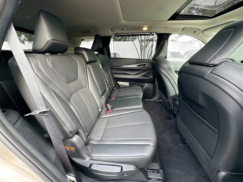 Used 2026 INFINITI QX60 Luxe w/ Cargo Package image 31
