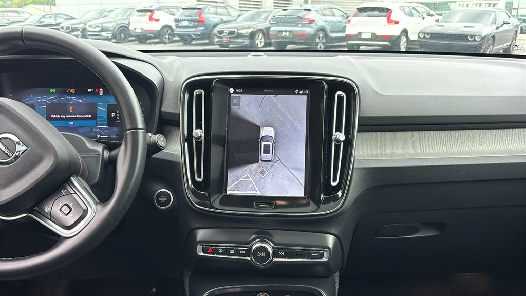 Used 2026 Volvo XC40 B5 Plus AWD/4WD image 5