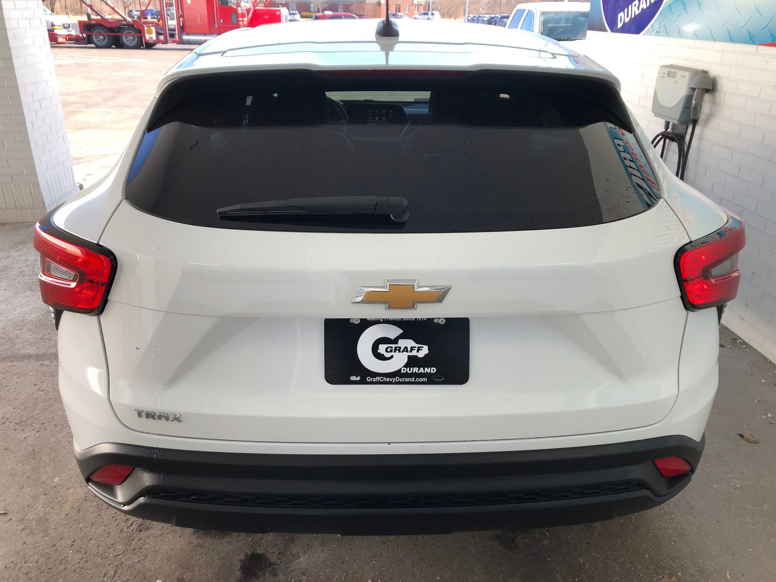 Used 2024 Chevrolet Trax LS w/ LS Convenience Package image 7