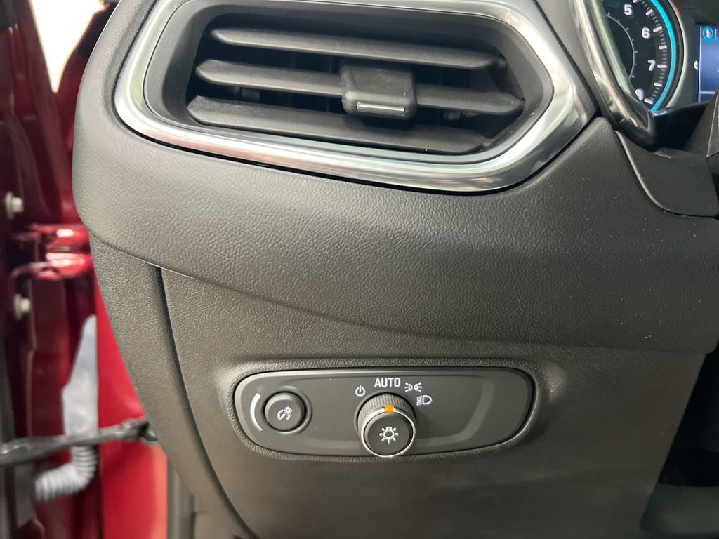 Used 2021 Chevrolet Equinox LT AWD/4WD image 17