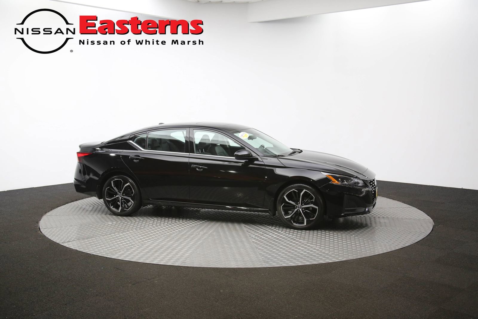 Used 2023 Nissan Altima 2.5 SR w/ SR Premium Package image 67