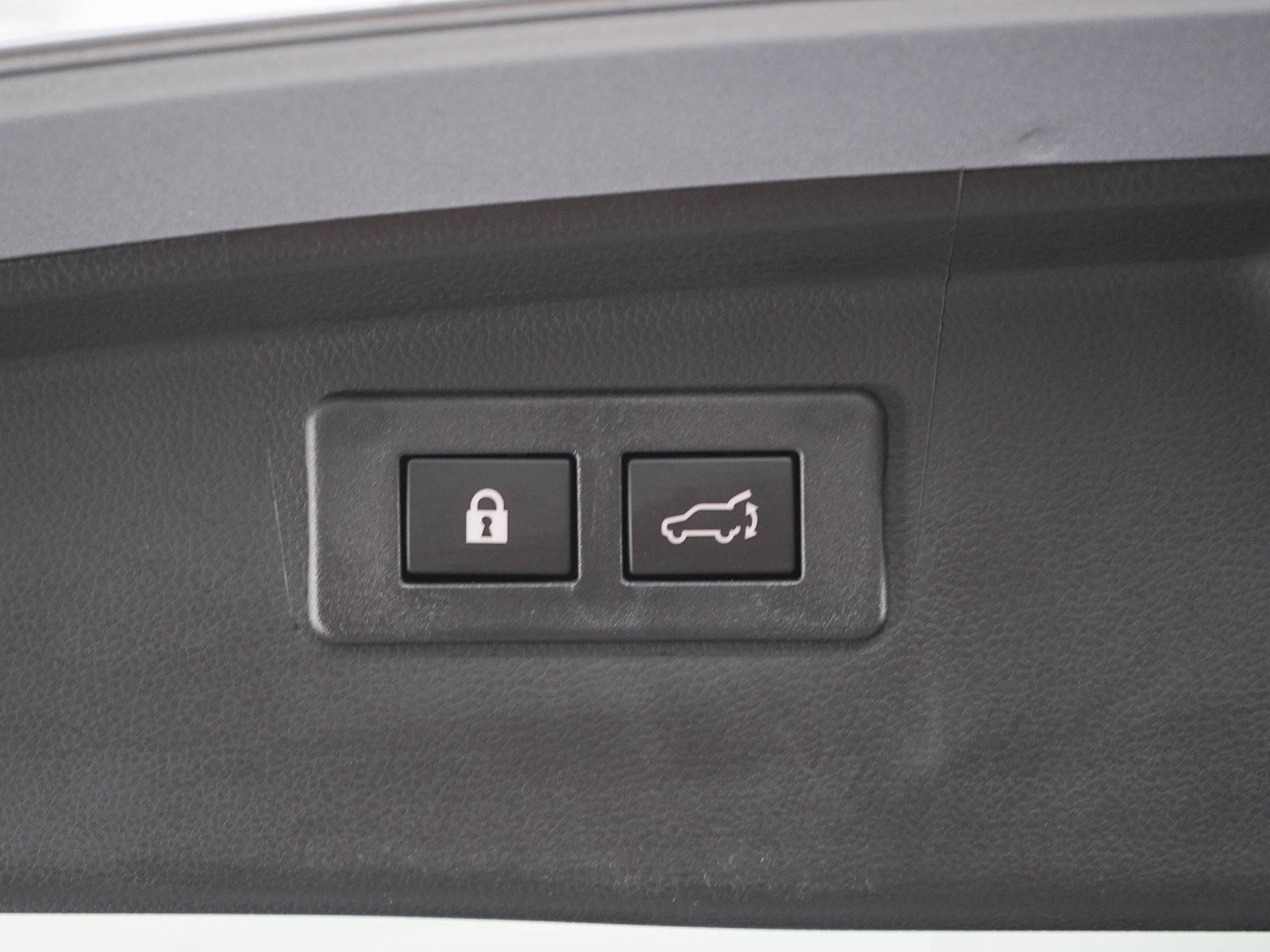 Used 2024 Subaru Outback Limited AWD/4WD image 17