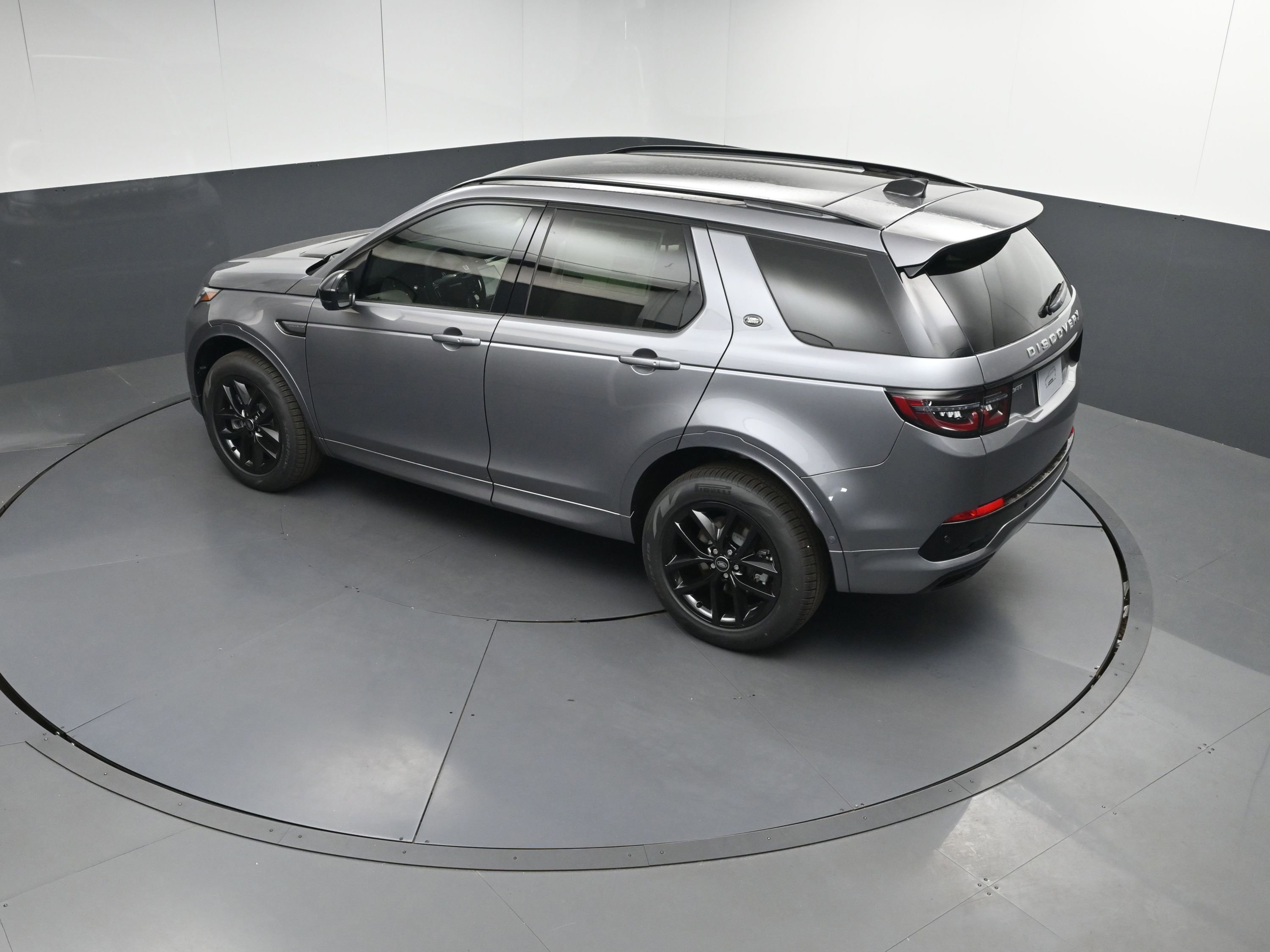 New 2025 Land Rover Discovery Sport S image 32
