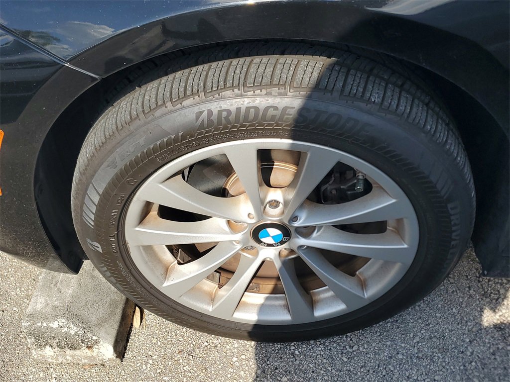 Used 2018 BMW 320i Sedan image 4