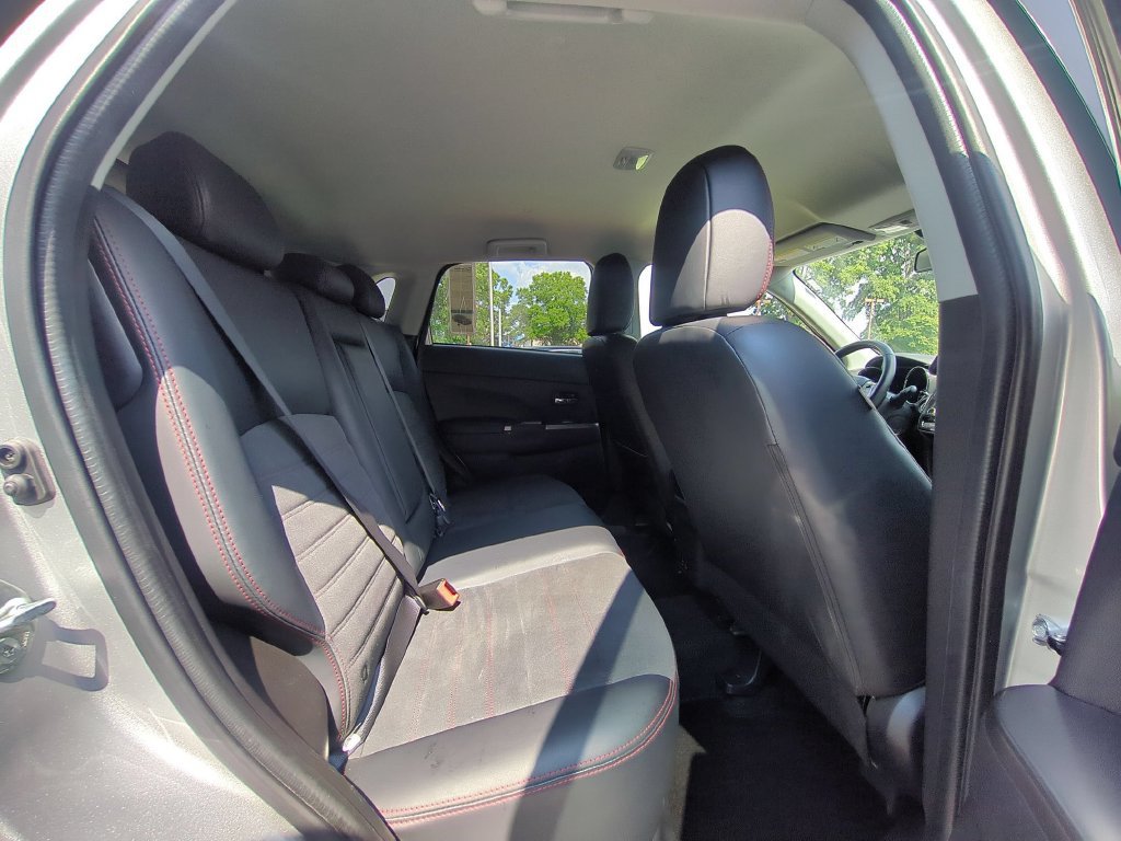 Used 2025 Mitsubishi Outlander Sport SE AWD/4WD image 29
