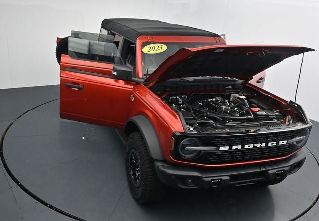 Used 2023 Ford Bronco Wildtrak AWD/4WD image 29