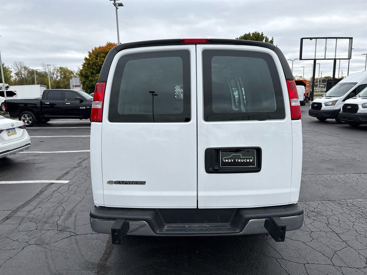 Used 2024 Chevrolet Express 2500 w/ Driver Convenience Package image 5
