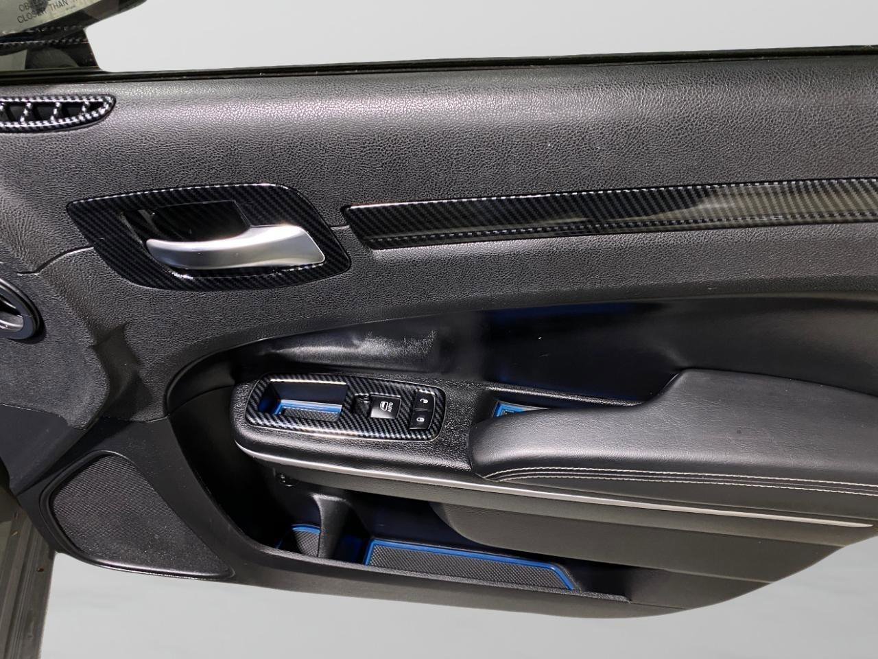 Used 2019 Chrysler 300 S AWD/4WD image 18