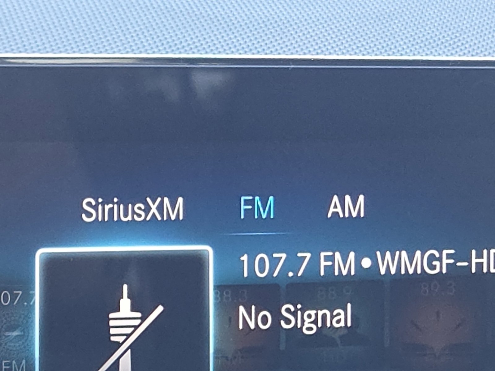 Used 2022 Mercedes-Benz GLB 250 4MATIC image 33