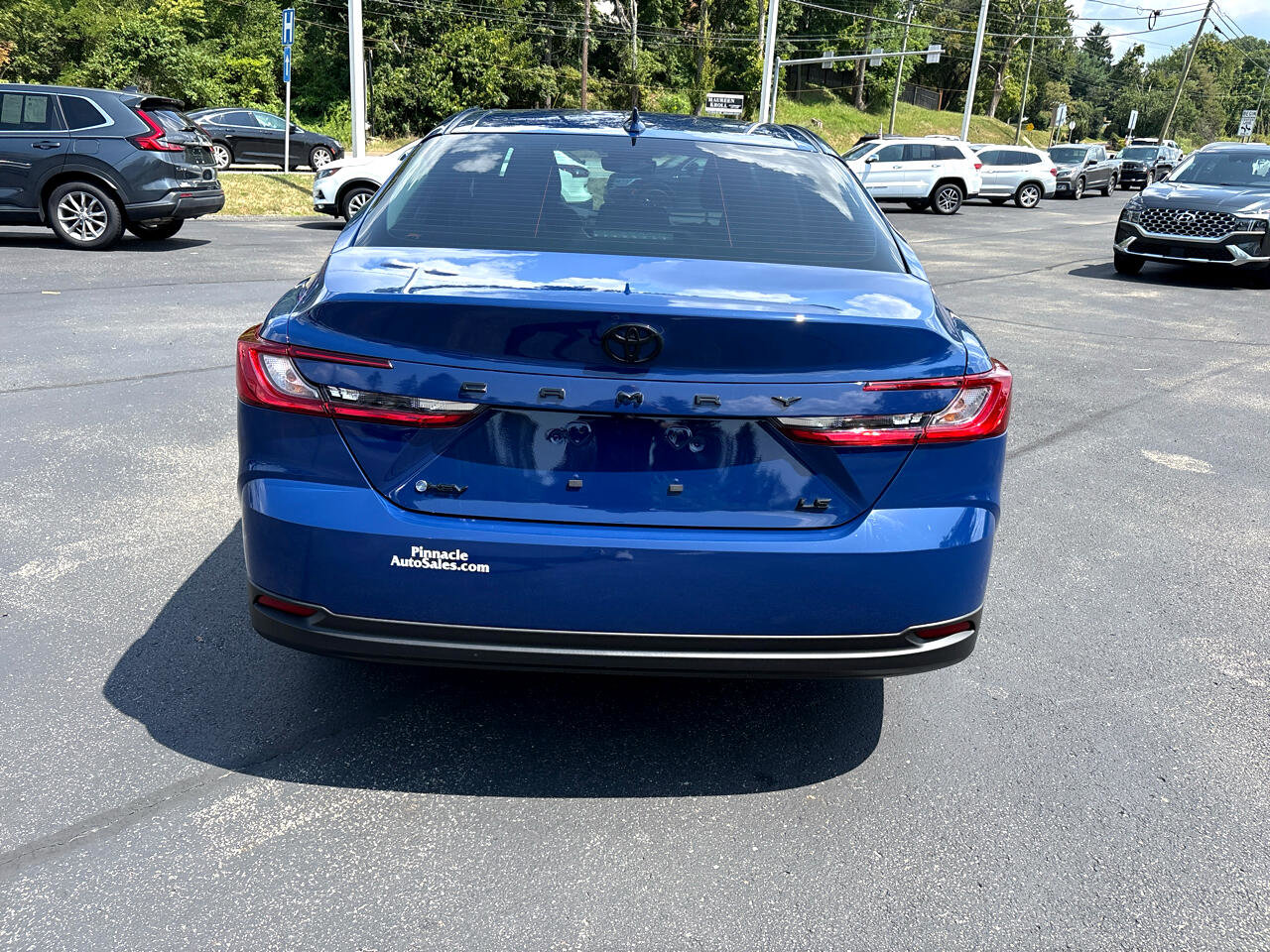Used 2025 Toyota Camry LE image 6