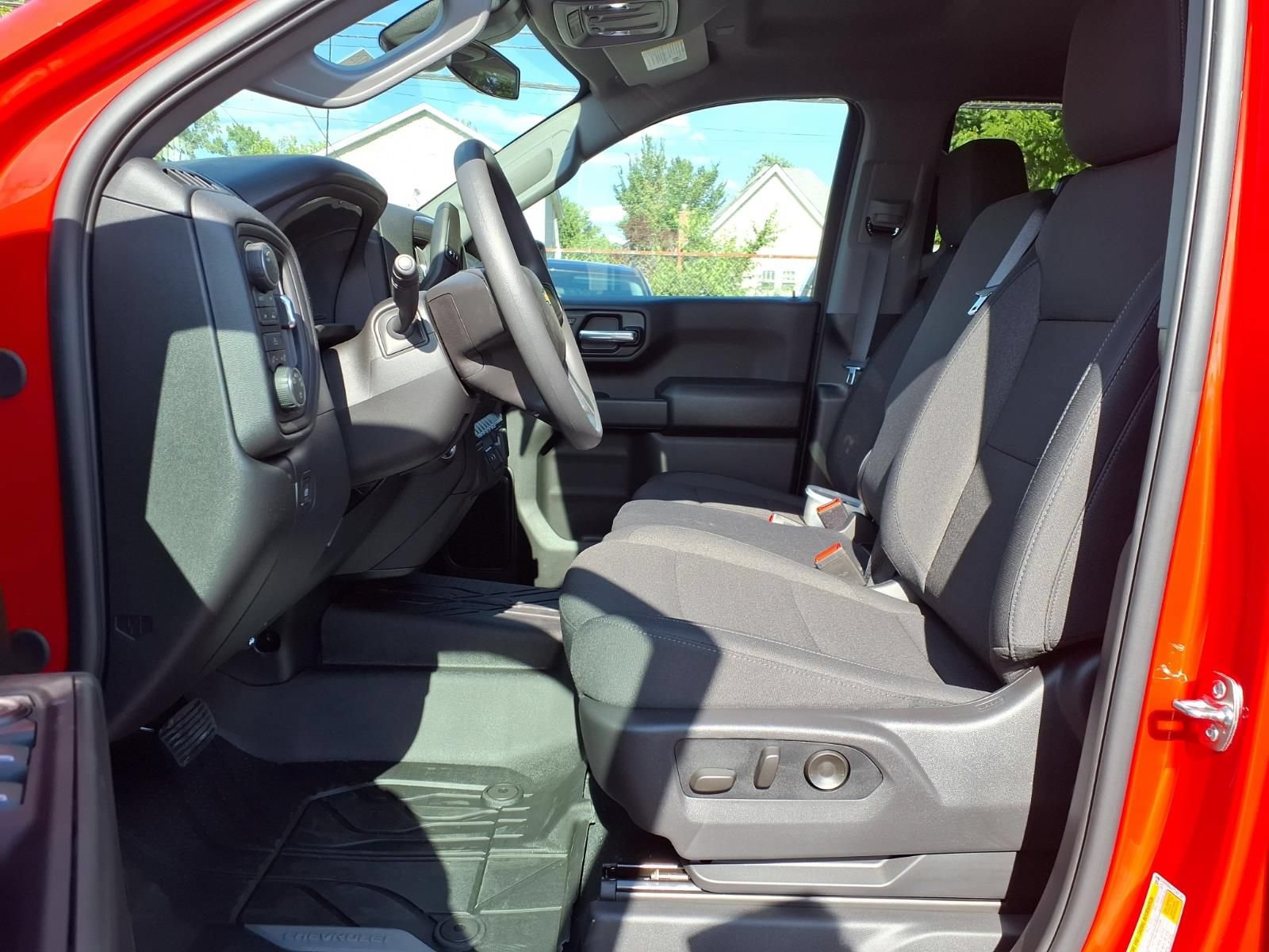 New 2026 Chevrolet Silverado 1500 Custom w/ Turbomax Blackout Package AWD/4WD image 16