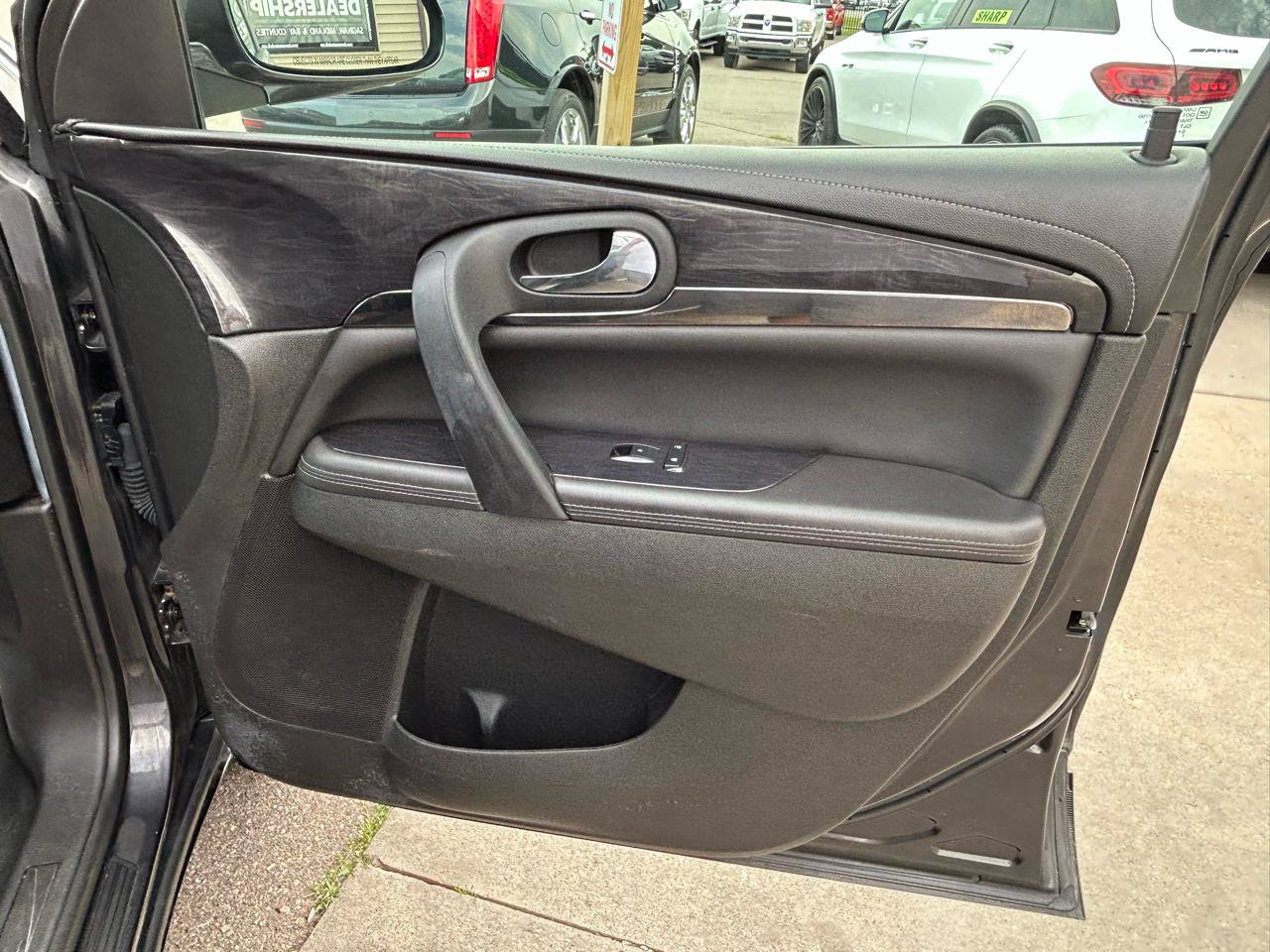 Used 2016 Buick Enclave Leather FWD image 17