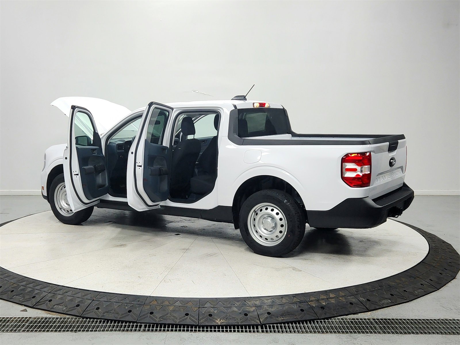 New 2025 Ford Maverick XL w/ Equipment Group 101A image 13