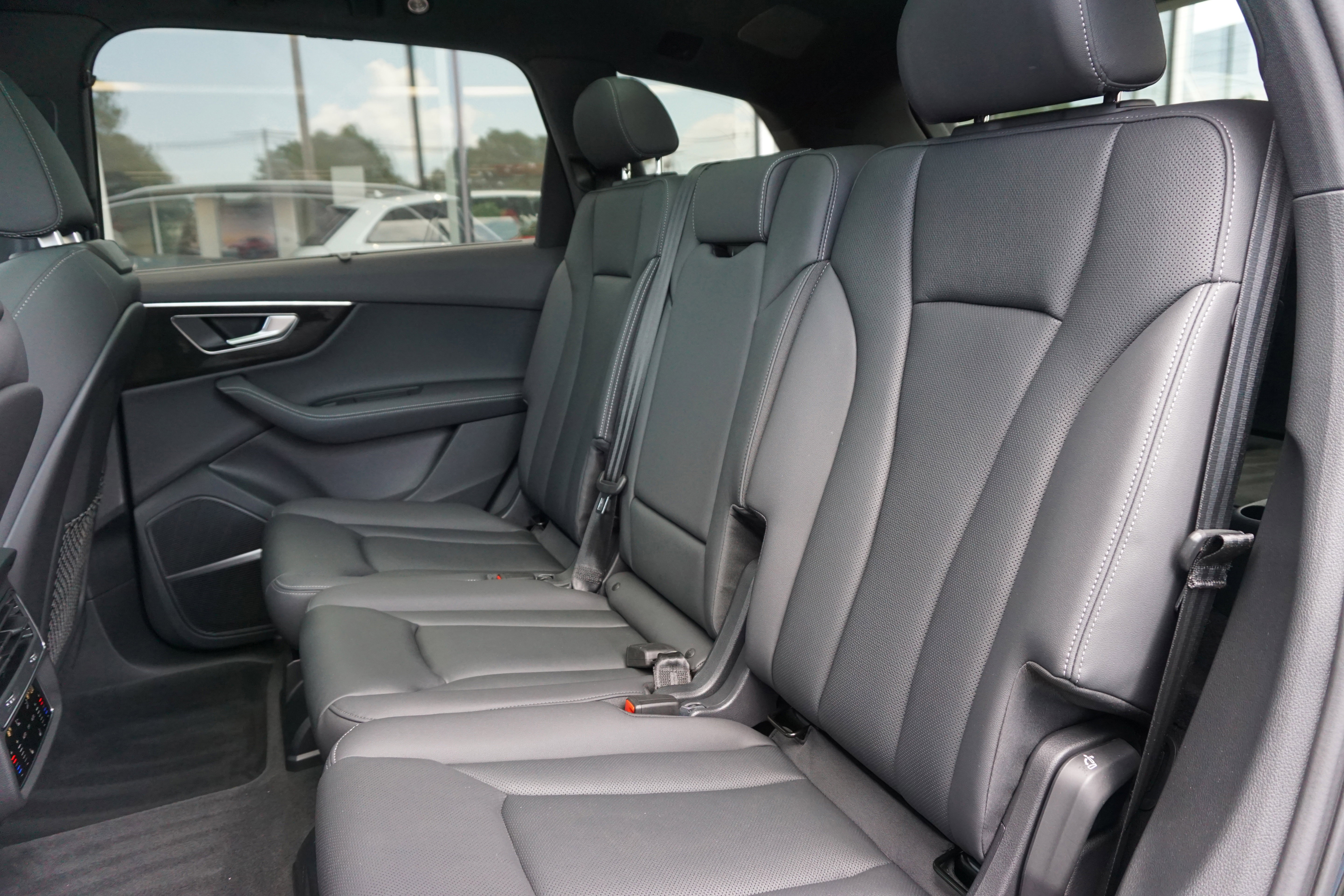 Certified 2025 Audi Q7 3.0T Premium Plus w/ Premium Plus Package image 14