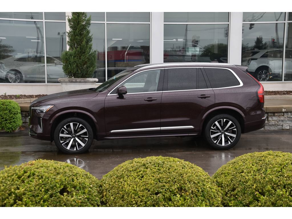 Certified 2026 Volvo XC90 B5 Core w/ Protection Package Premier image 7
