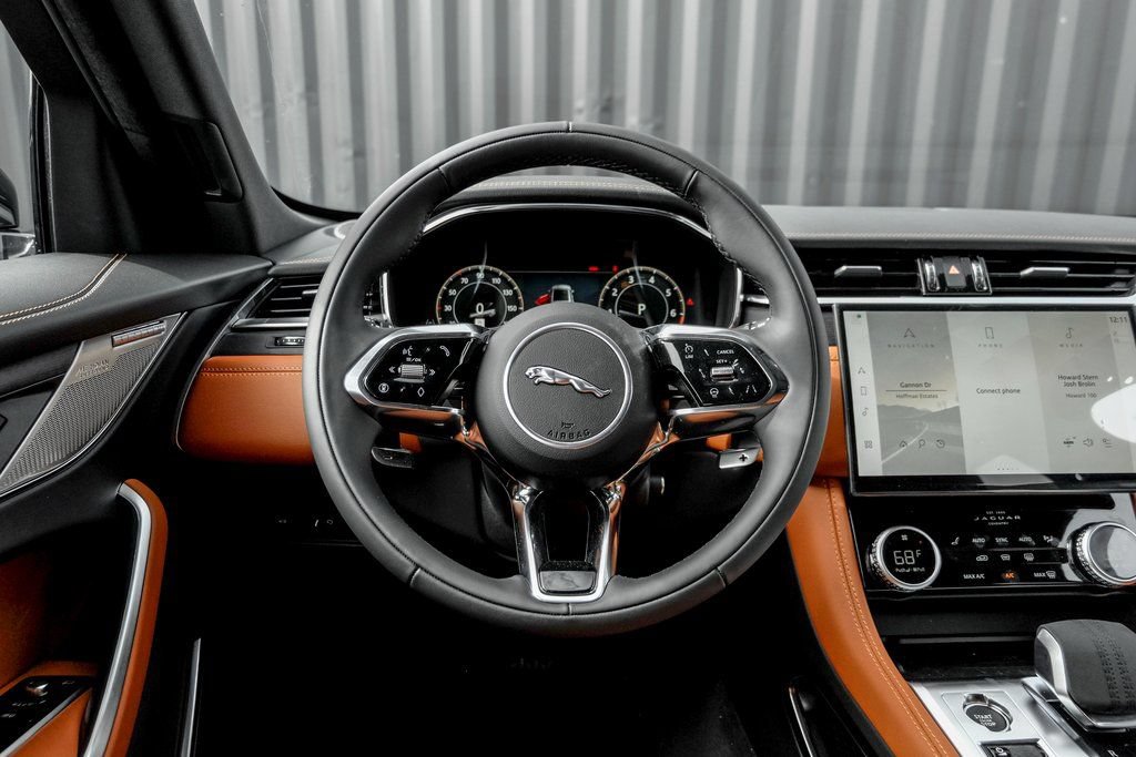 New 2026 Jaguar F-PACE R-Dynamic S AWD/4WD image 17