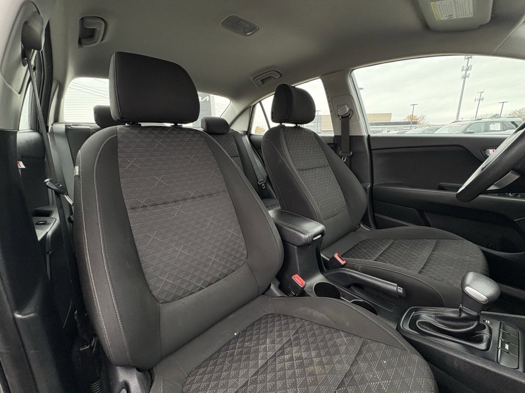 Used 2022 Kia Rio S image 30