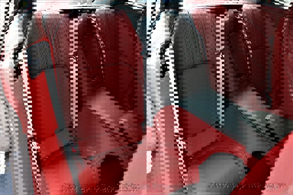 Used 2019 Aston Martin DB11 Coupe RWD image 28