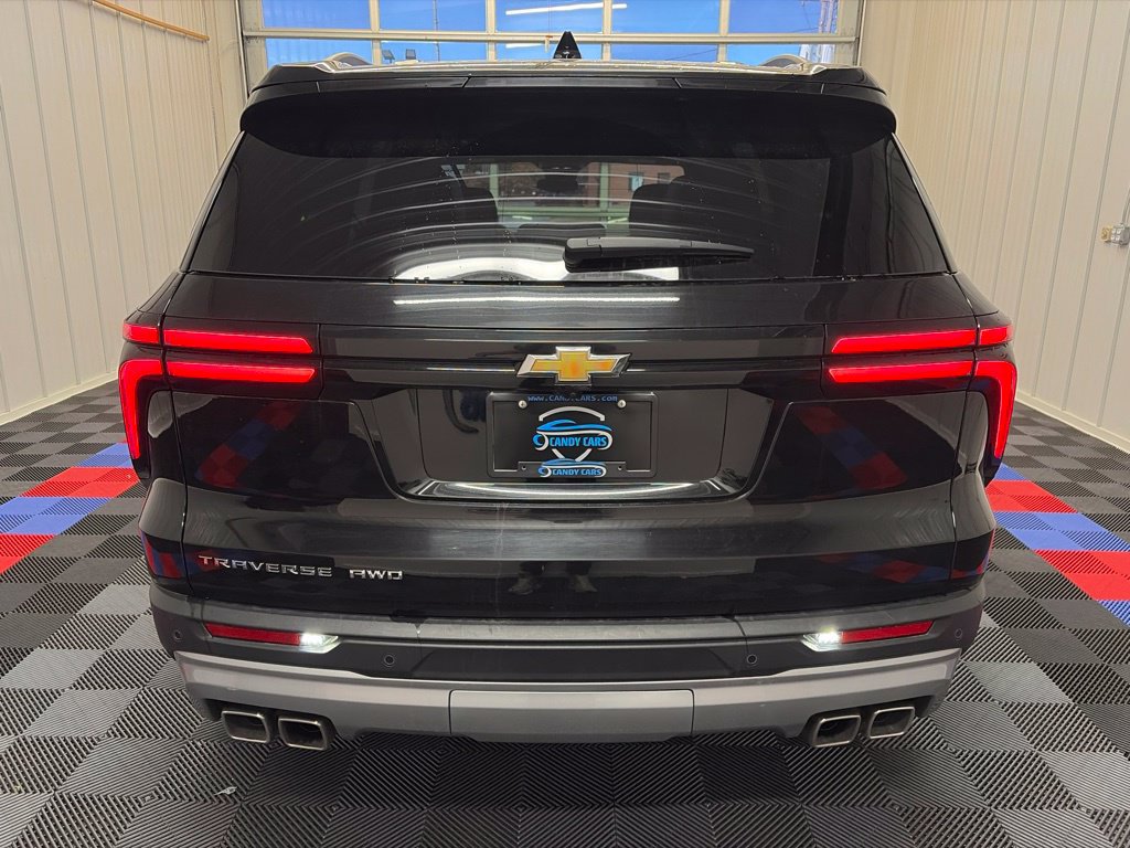 Used 2025 Chevrolet Traverse LT AWD/4WD image 5