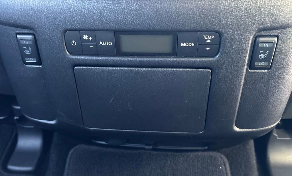 Used 2022 Nissan Armada Platinum w/ Captain's Chairs Package image 20