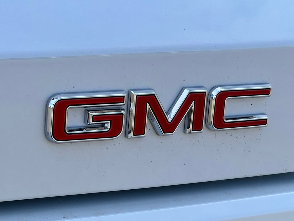 New 2026 GMC Terrain Denali w/ LPO, Floor Liner Package image 44