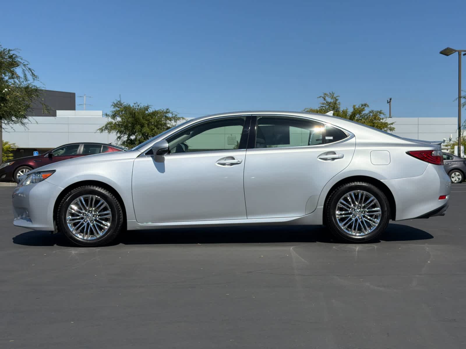 Used 2013 Lexus ES 350 w/ Premium Pkg FWD image 9