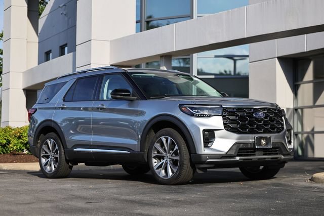 Used 2025 Ford Explorer Platinum w/ Ultimate Package AWD/4WD image 1