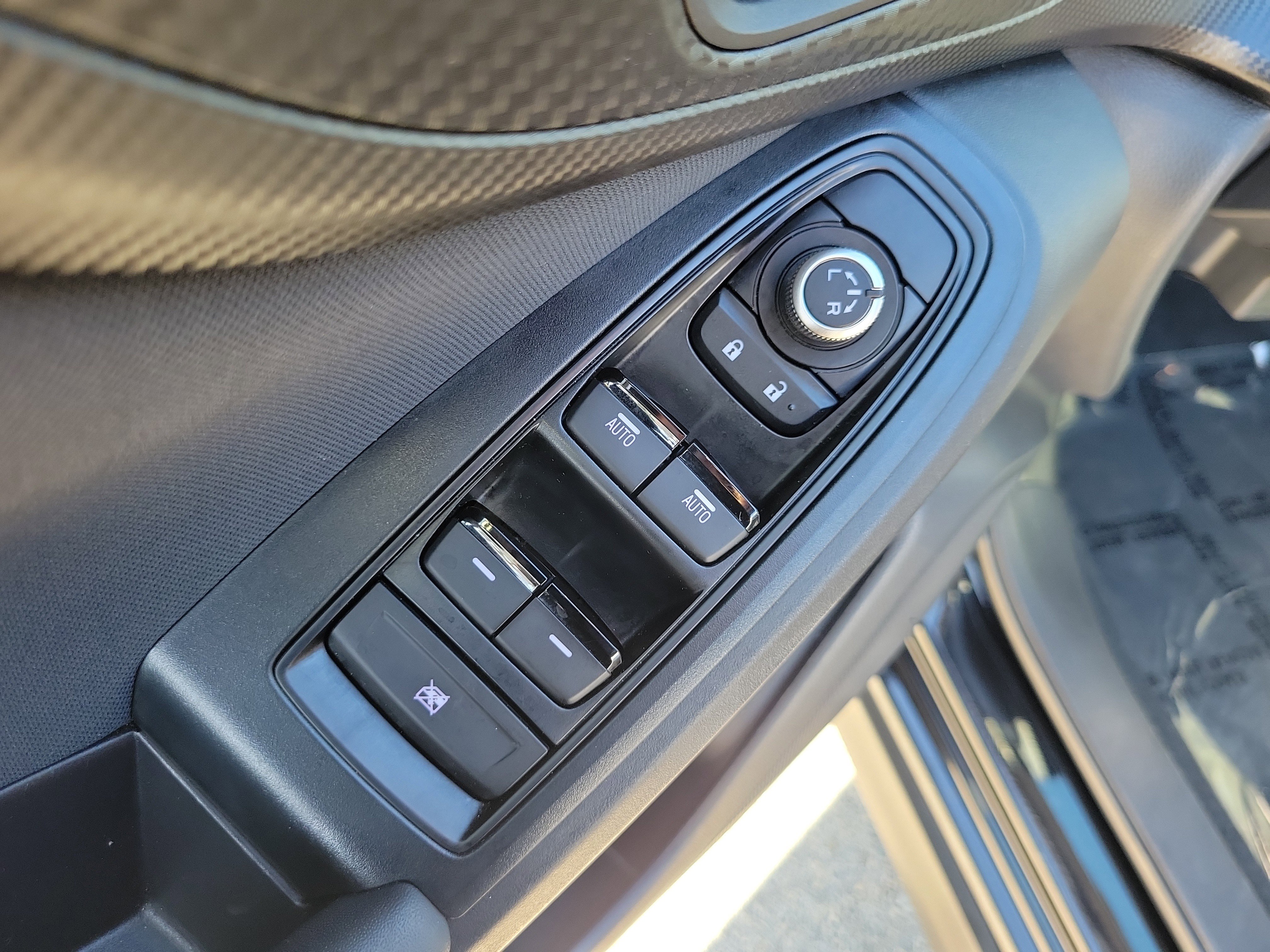 Used 2023 Subaru Crosstrek 2.0i Premium image 24