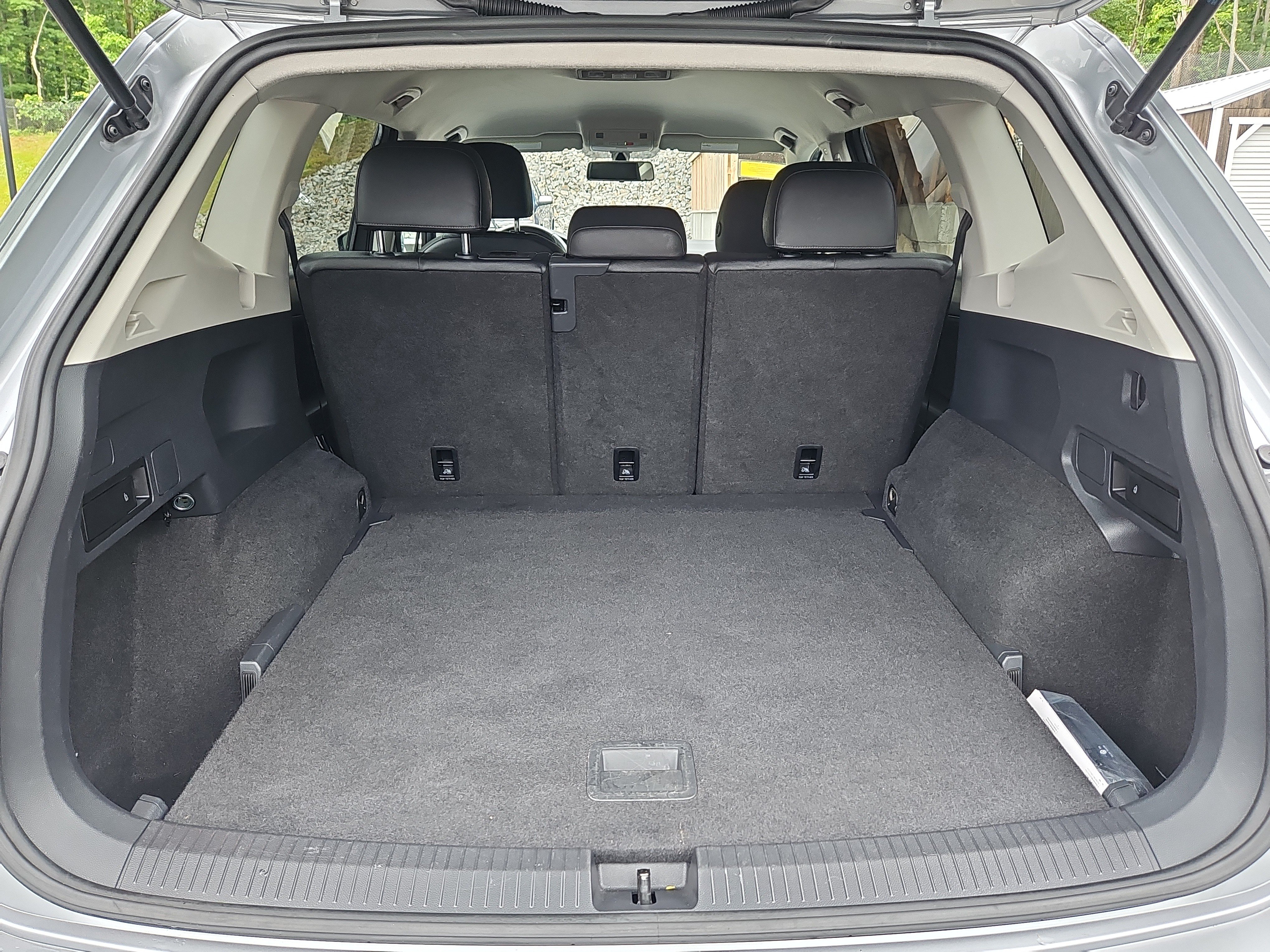 Used 2020 Volkswagen Tiguan SE AWD/4WD image 30
