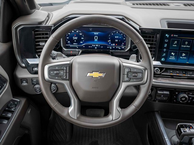 Used 2025 Chevrolet Silverado 1500 LTZ image 23