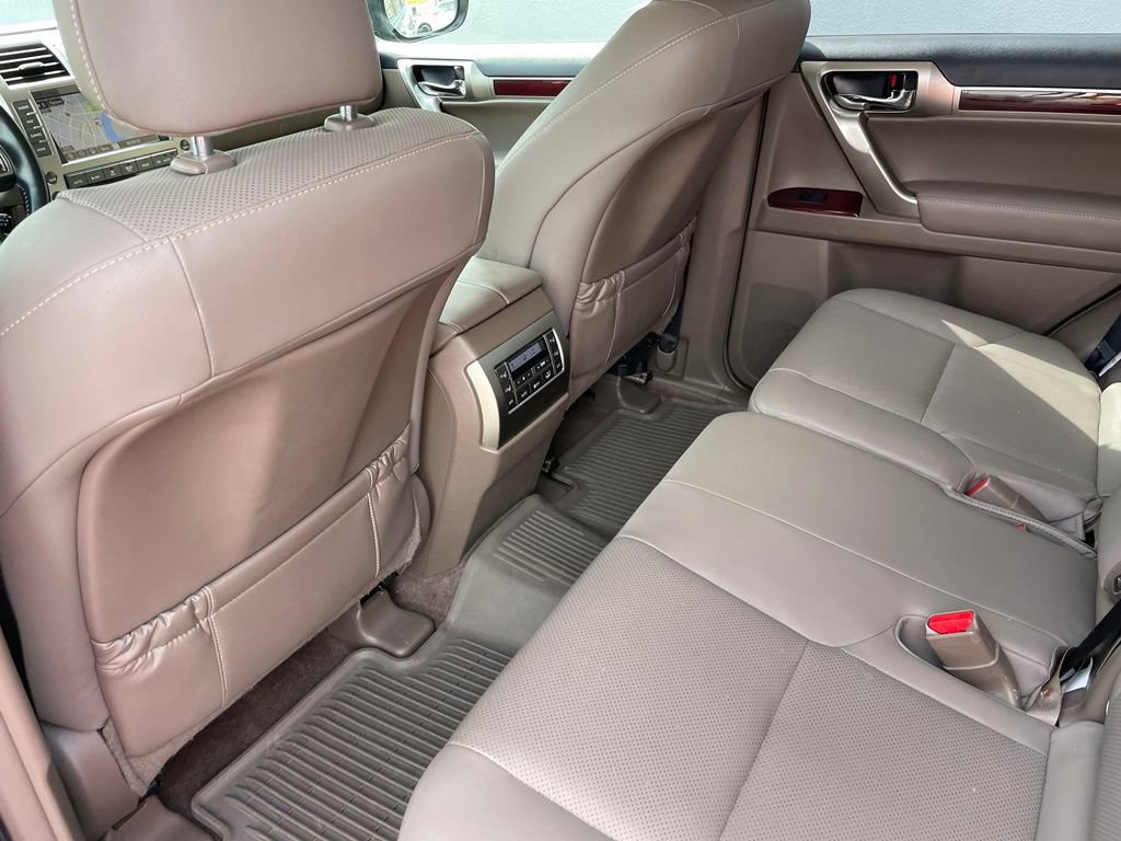 Used 2019 Lexus GX 460 Premium AWD/4WD image 8