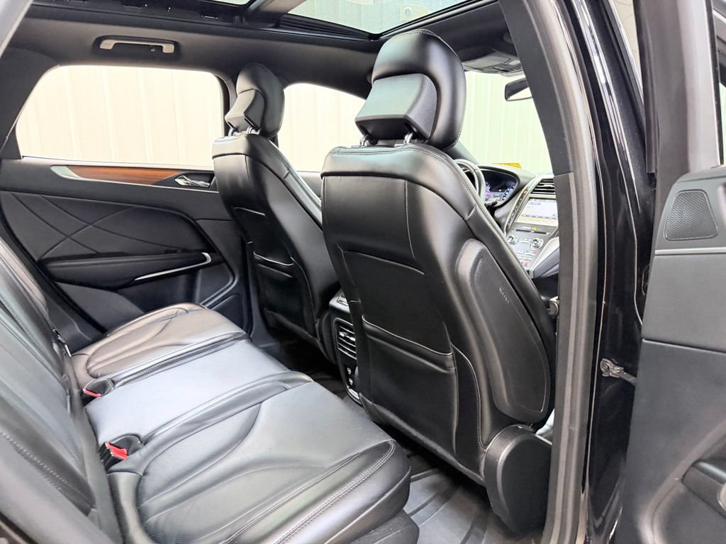 Used 2019 Lincoln MKC Reserve w/ MKC Climate Package FWD image 34