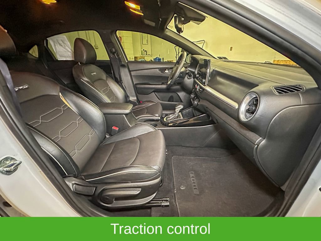 Used 2023 Kia Forte GT-Line FWD image 7