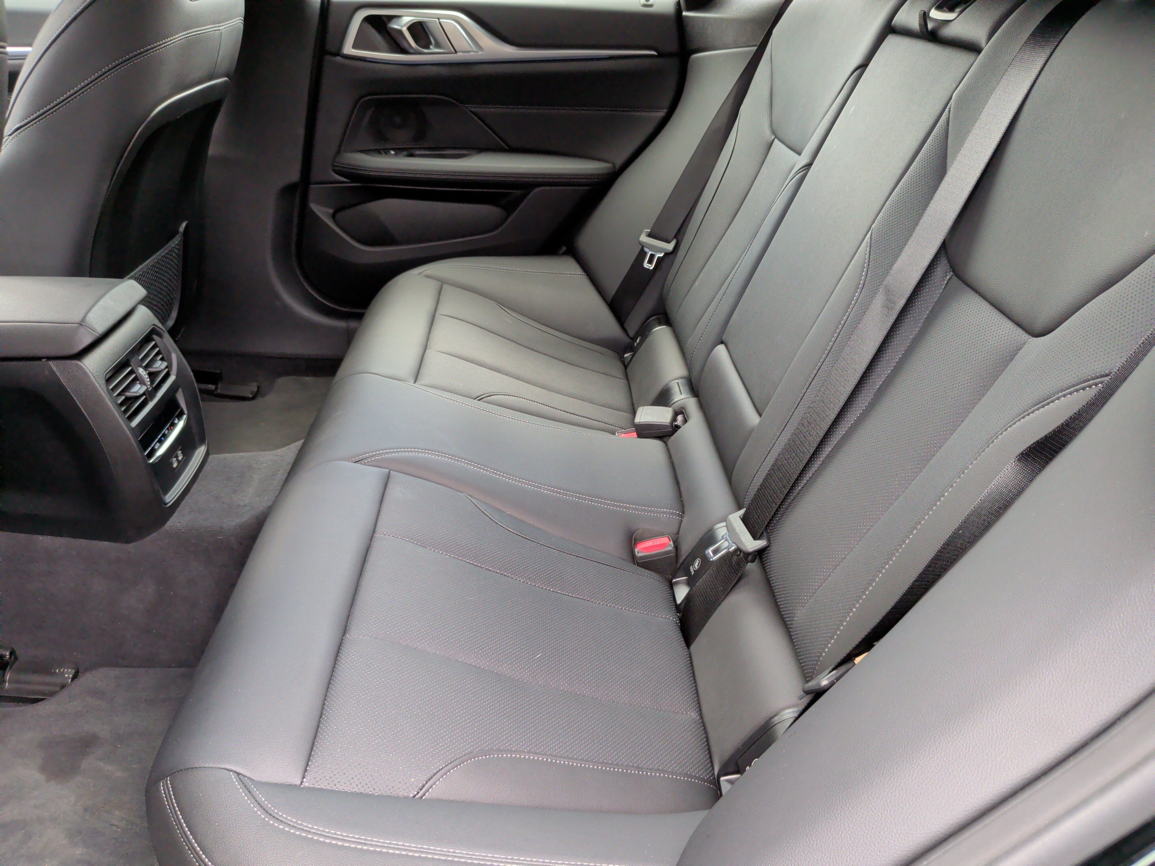 Certified 2024 BMW i4 eDrive35 w/ Convenience Package RWD image 38